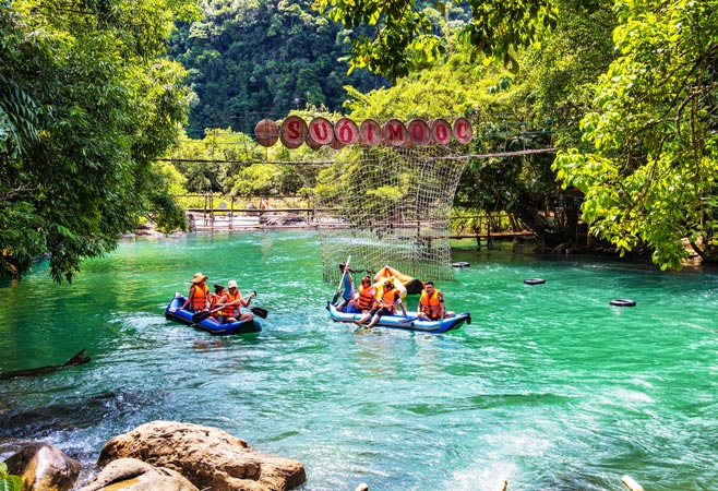 Kayaking in Phong Nha Ke Bang