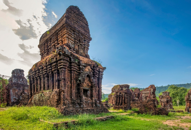 My Son sanctuary is a large complex of religious relics comprising Cham architectural works