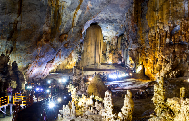 Paradise Cave the Biggest Cave in Phong Nha-Ke Bang National Park