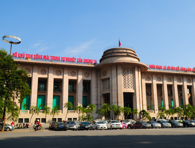 The State Bank of Vietnam is regulating the money throughout the country