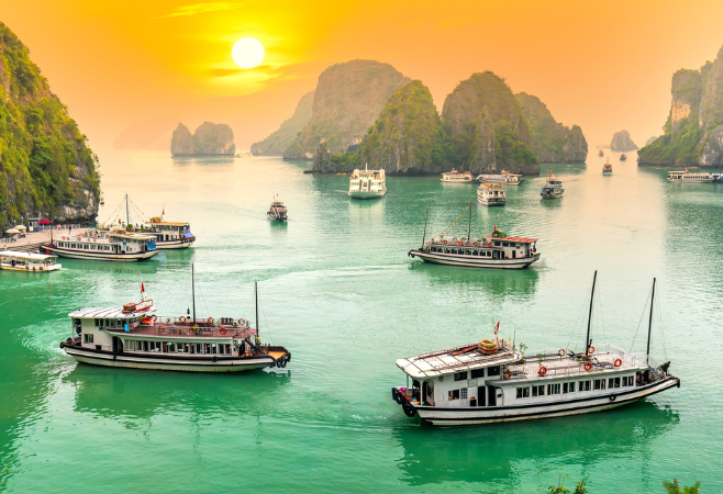 Ha Long Bay is a tourist paradise in Northern Vietnam 