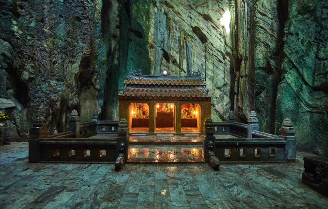 Inside Huyen Khong Cave