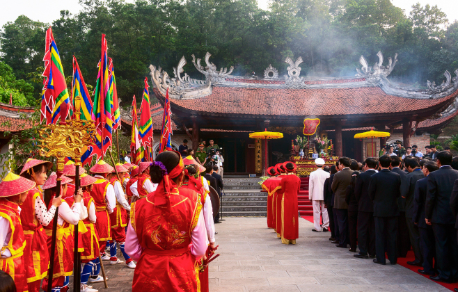 The atmosphere at Hung King Festival in Vietnam 